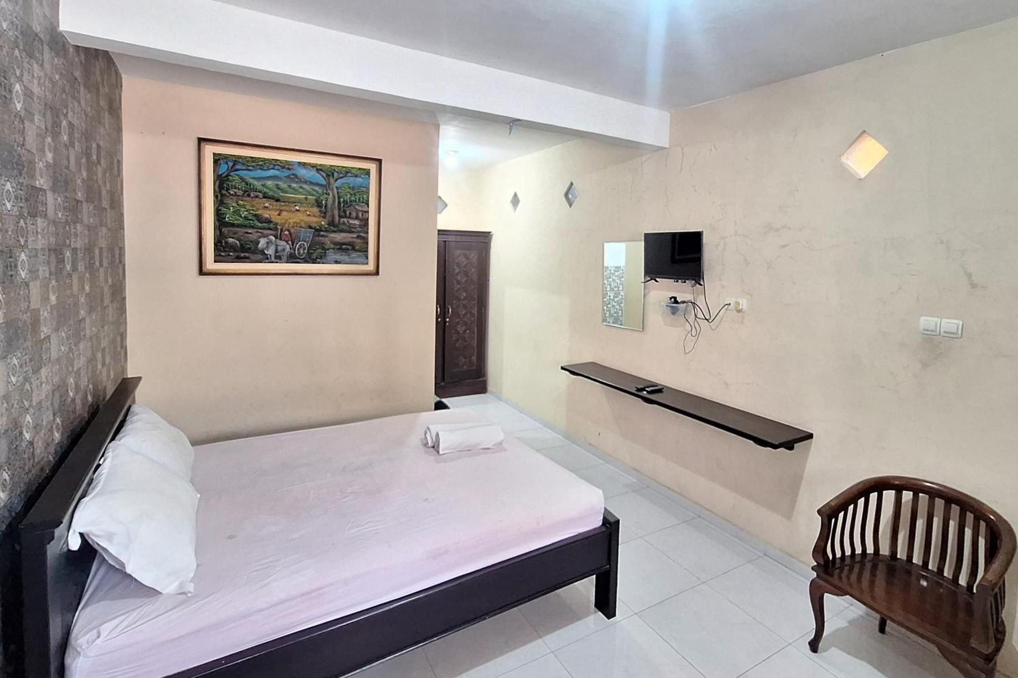 Villa Bukit Bunga Syariah Redpartner Pacet Mojokerto エクステリア 写真